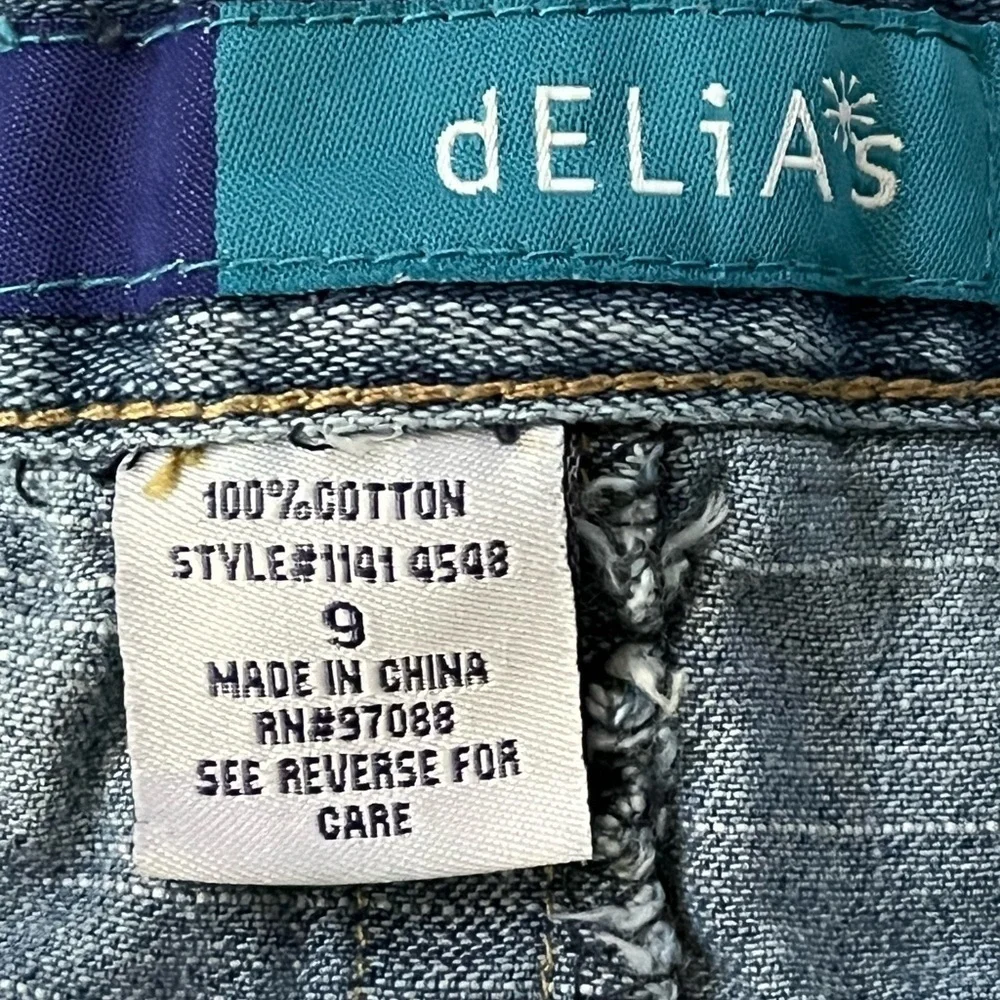 Delias Distressed embroidered Denim Skirt Size 9 Juniors Vintage